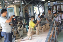 ในวันที่ 9 กรกฎาคม 2558 คณะจากทีมงานโทรทัศน์ ไทยพีบีเอส thai pbs เข้ามาถ่ายทำการเรียนการสอนใกับศิลปะในการพัฒนานักเรียนที่มีความบ
