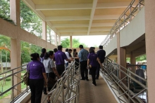 ศูนย์การศึกษาพิเศษ เขตการศึกษา 12 จังหวัดชลบุรี เข้าเยี่ยมชมโรงเรียนพร้อมนำคณะวิศวะกรเข้ามาเยี่ยมชมโครงสร้างอาคาร และการจัดบริเว