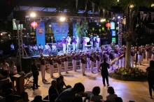 โรงเรียนศรีสังวาลย์ขอนแก่นได้ร่วมร้องเพลงประสานเสียง ในงาน Welcome to the ASEAN Community ณ ตลาดต้นตาล จังหวัดขอนแก่น