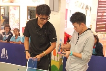 ชมรมเทเบิลเทนนิสคนพิการไทย ได้จัด โครงการปิงปองสอนน้อง และมอบอุปกรณ์กีฬา