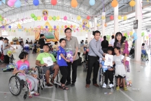 สถานีวิทยุโทรทัศน์แห่งประเทศไทย จังหวัดขอนแก่น มอบของรางวัล ขนม และเงินสนับสนุนการศึกษา ในโอกาสวันเด็กแห่งชาติ